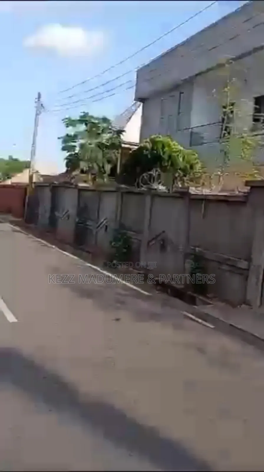 6bdrm Block of Flats in Ilogu Street Old for sale in Enugu