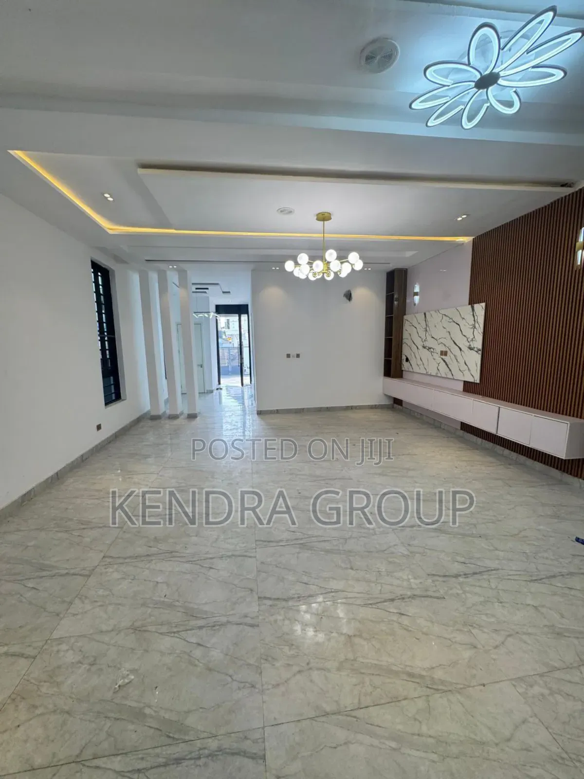 Furnished 5bdrm Duplex in Osapa London, Lekki for sale in Lekki