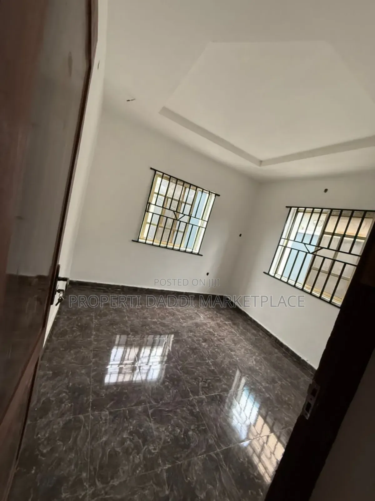 3bdrm Block of Flats in Ijegun for sale in Ijegun
