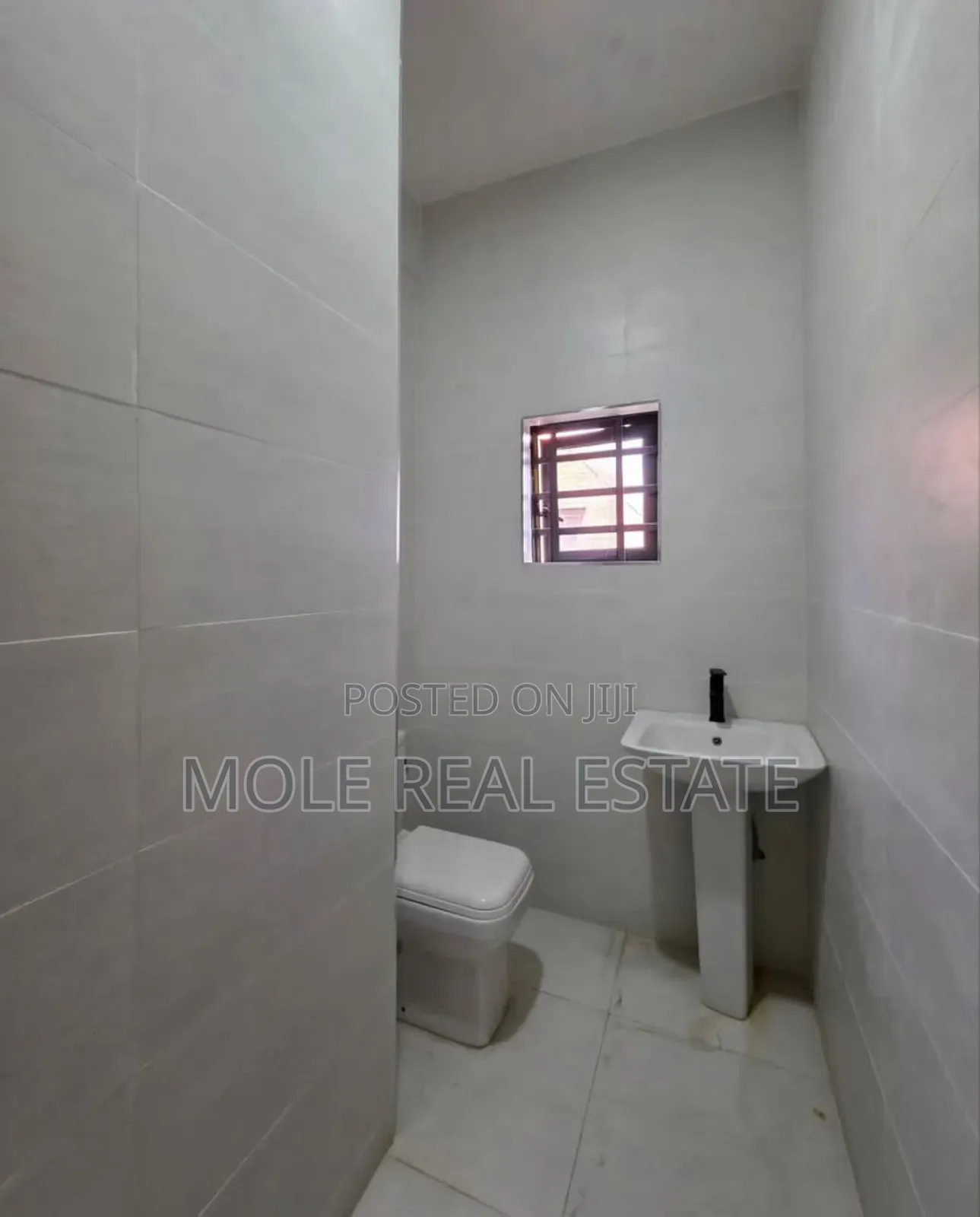Furnished 5bdrm Duplex in Idado Estate, Ikate for sale in Ikate