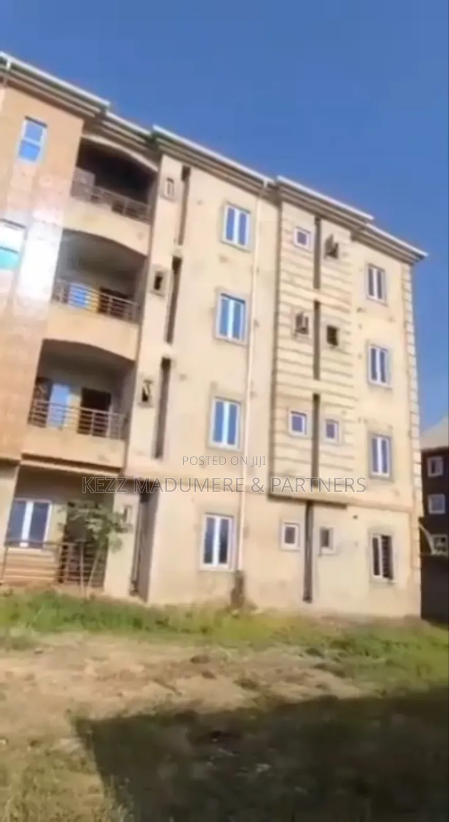 20bdrm Block of Flats in Monarch , Enugu , for sale in Enugu