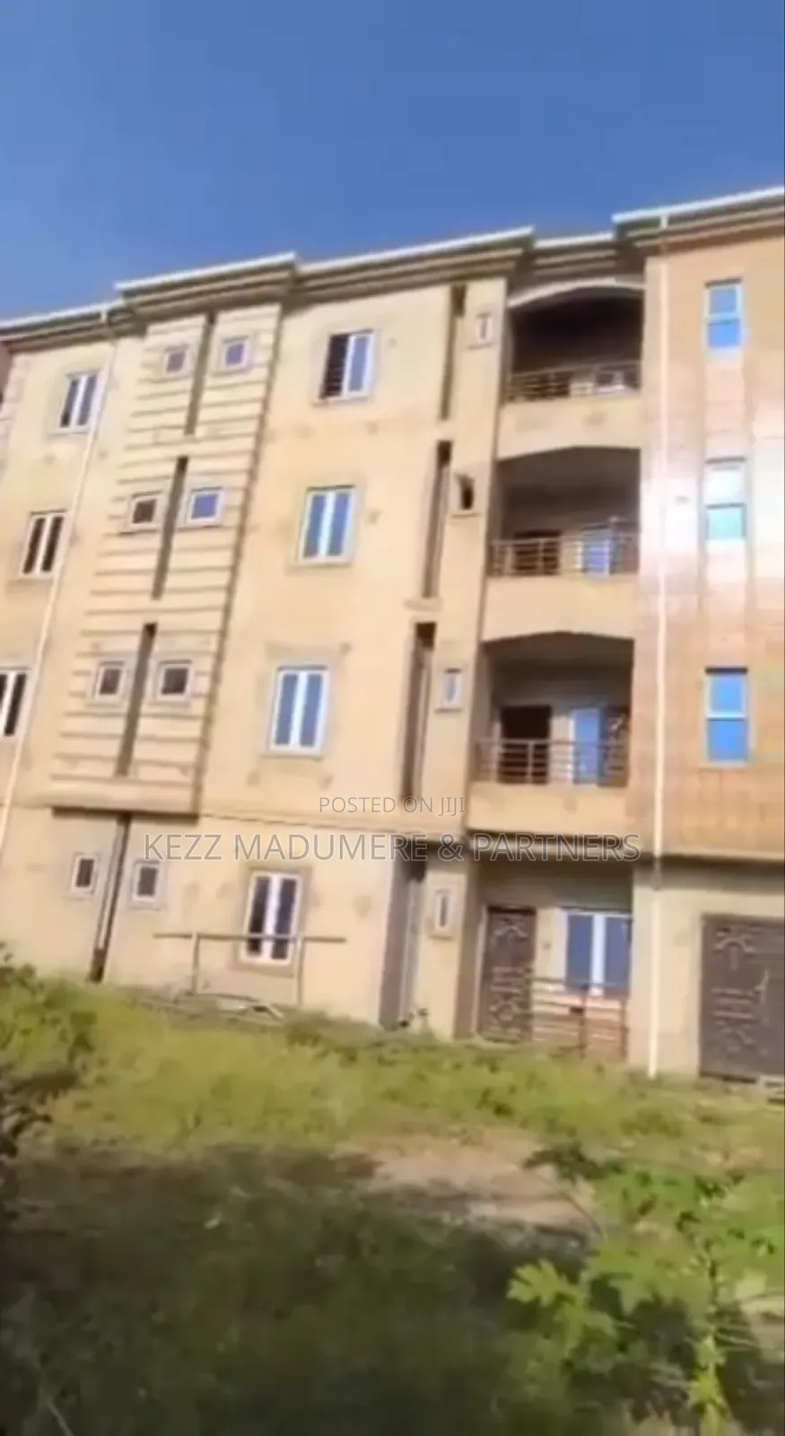20bdrm Block of Flats in Monarch , Enugu , for sale in Enugu