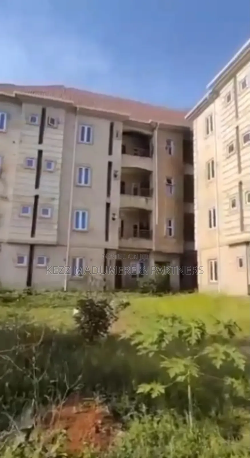 20bdrm Block of Flats in Monarch , Enugu , for sale in Enugu