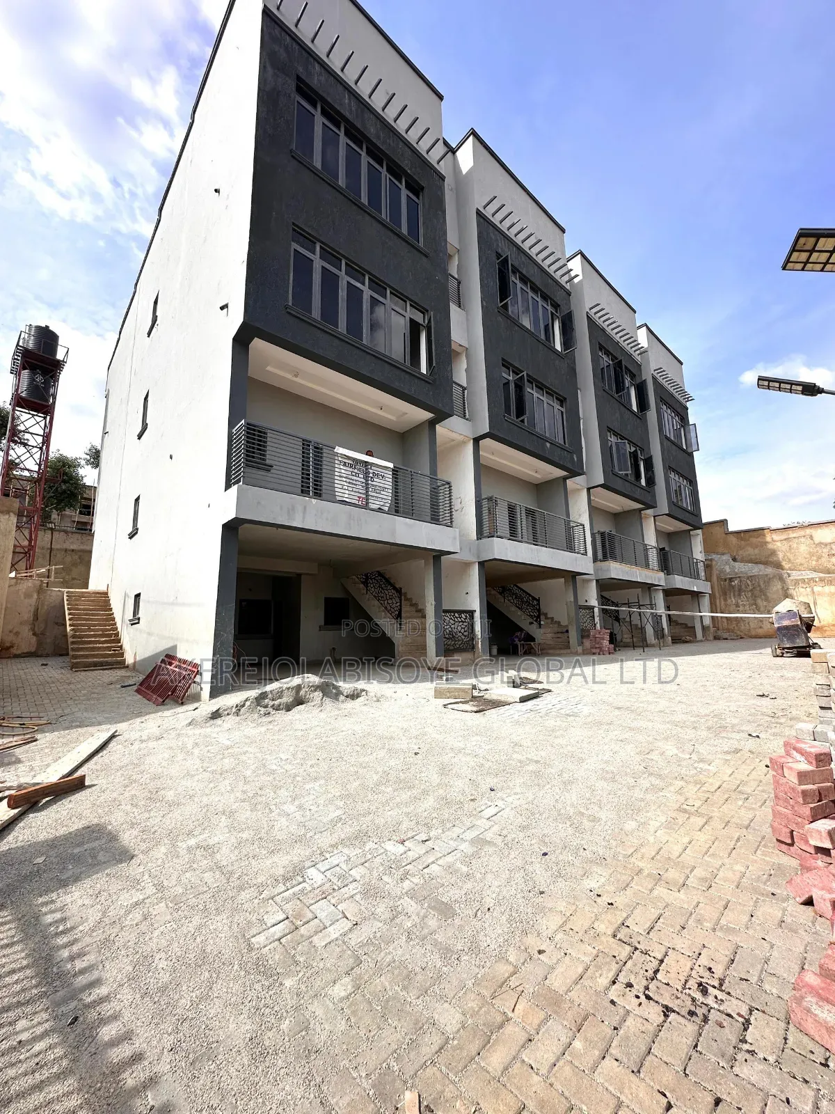 5bdrm Townhouse / Terrace in Begar Yard Lifecamp for rent in Life Camp