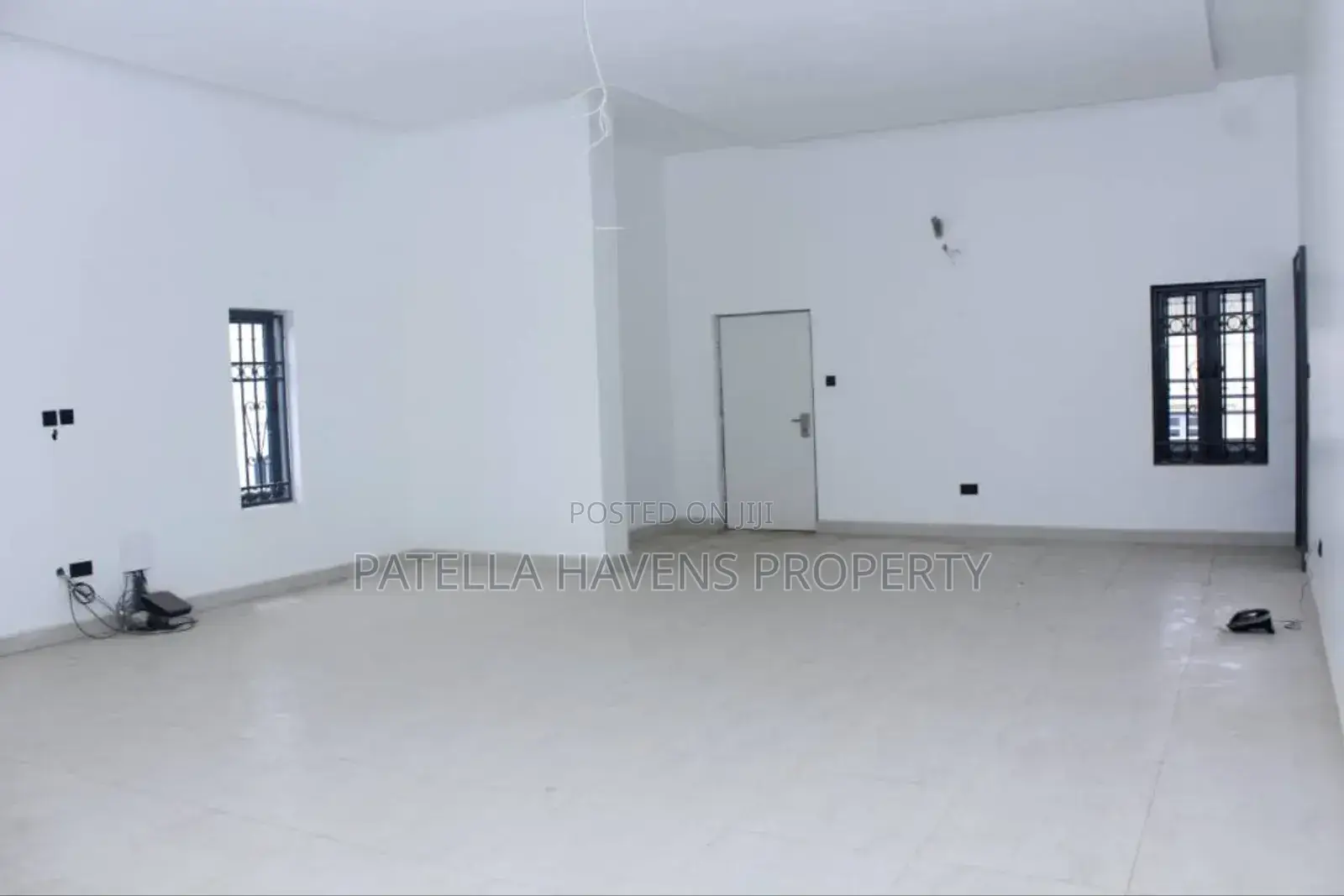 8bdrm Duplex in Guzape District for sale in Guzape District