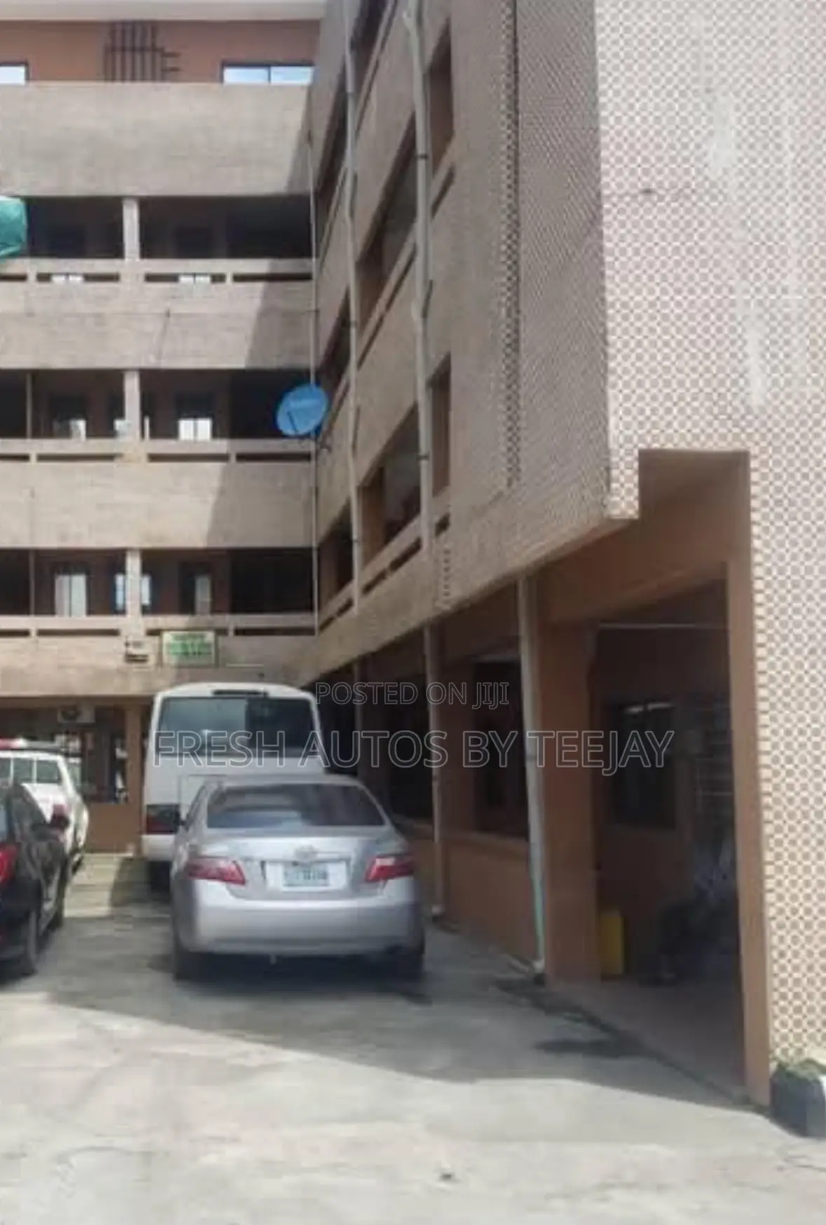 A Complex for Sale Along Olodi Apapa in Olodi Apapa