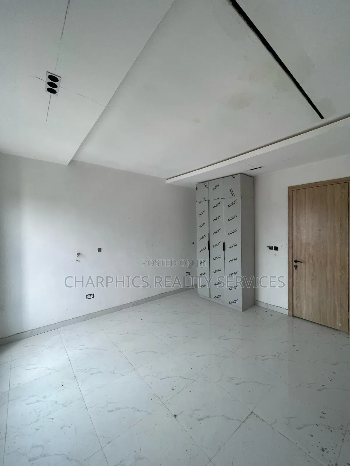 4bdrm Duplex in Lekki Phase 1 for sale in Lekki Phase 1