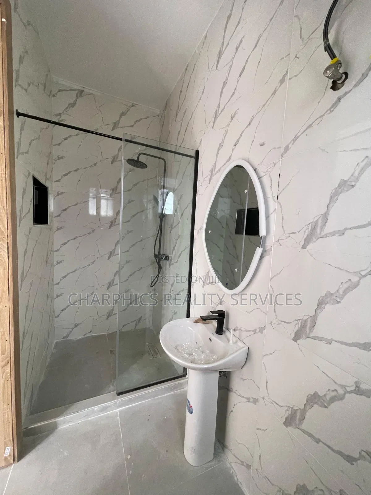 4bdrm Duplex in Lekki Phase 1 for sale in Lekki Phase 1