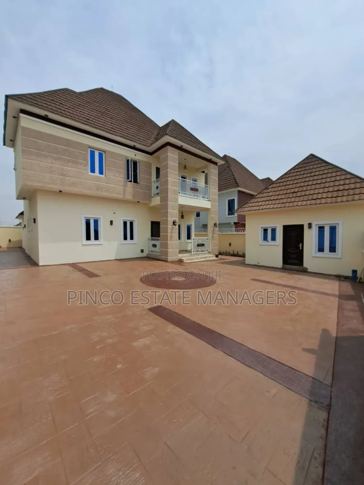 5bdrm Duplex in Lokogoma for sale in Lokogoma