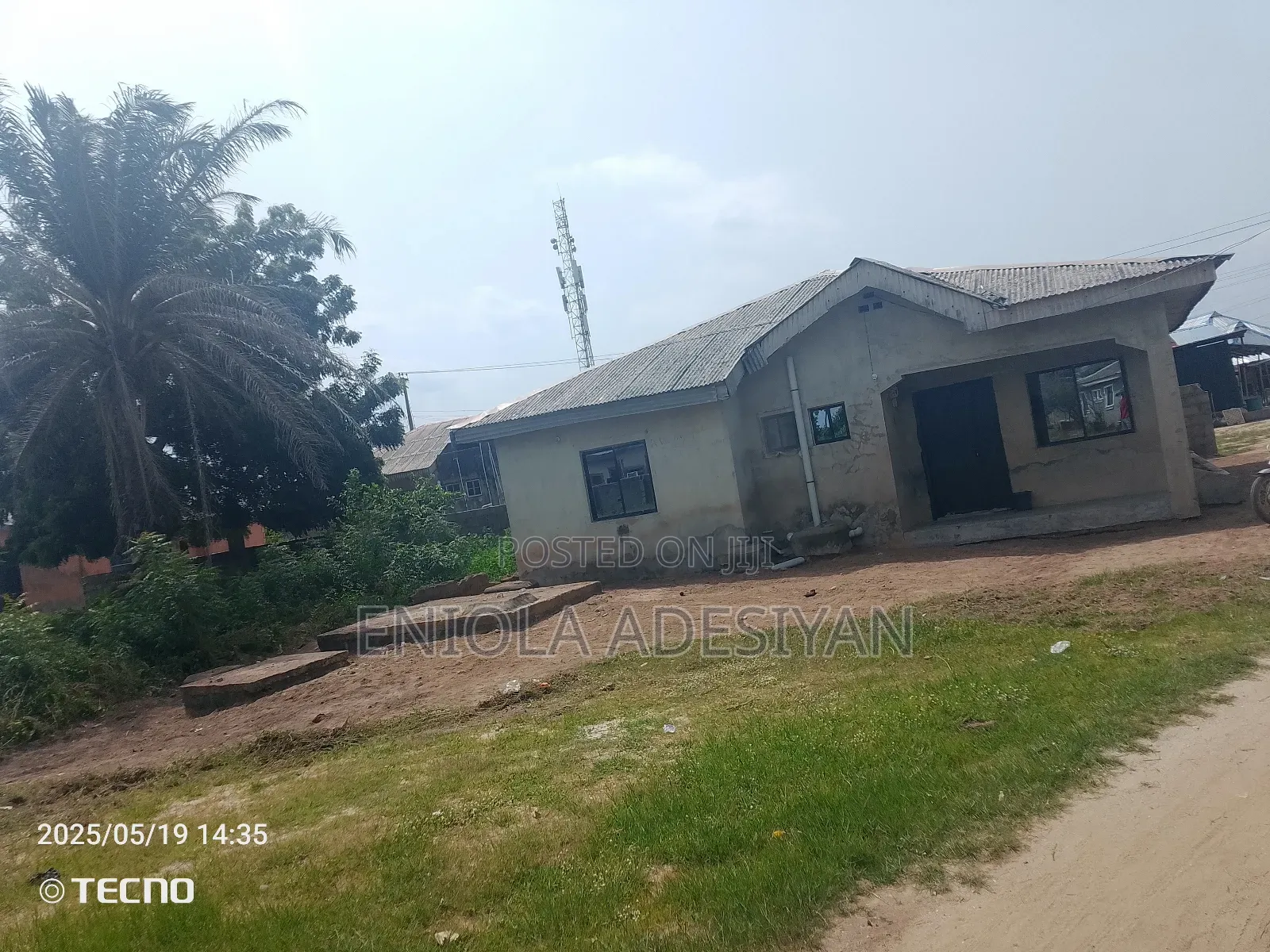 2bdrm Block of Flats in Reri Junior Primary, Ikorodu for sale in Ikorodu
