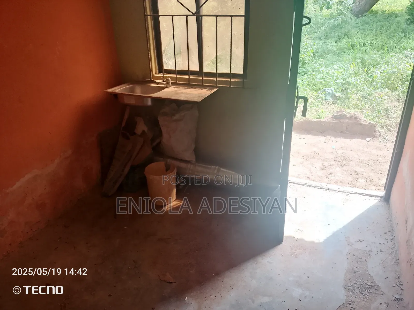 2bdrm Block of Flats in Reri Junior Primary, Ikorodu for sale in Ikorodu