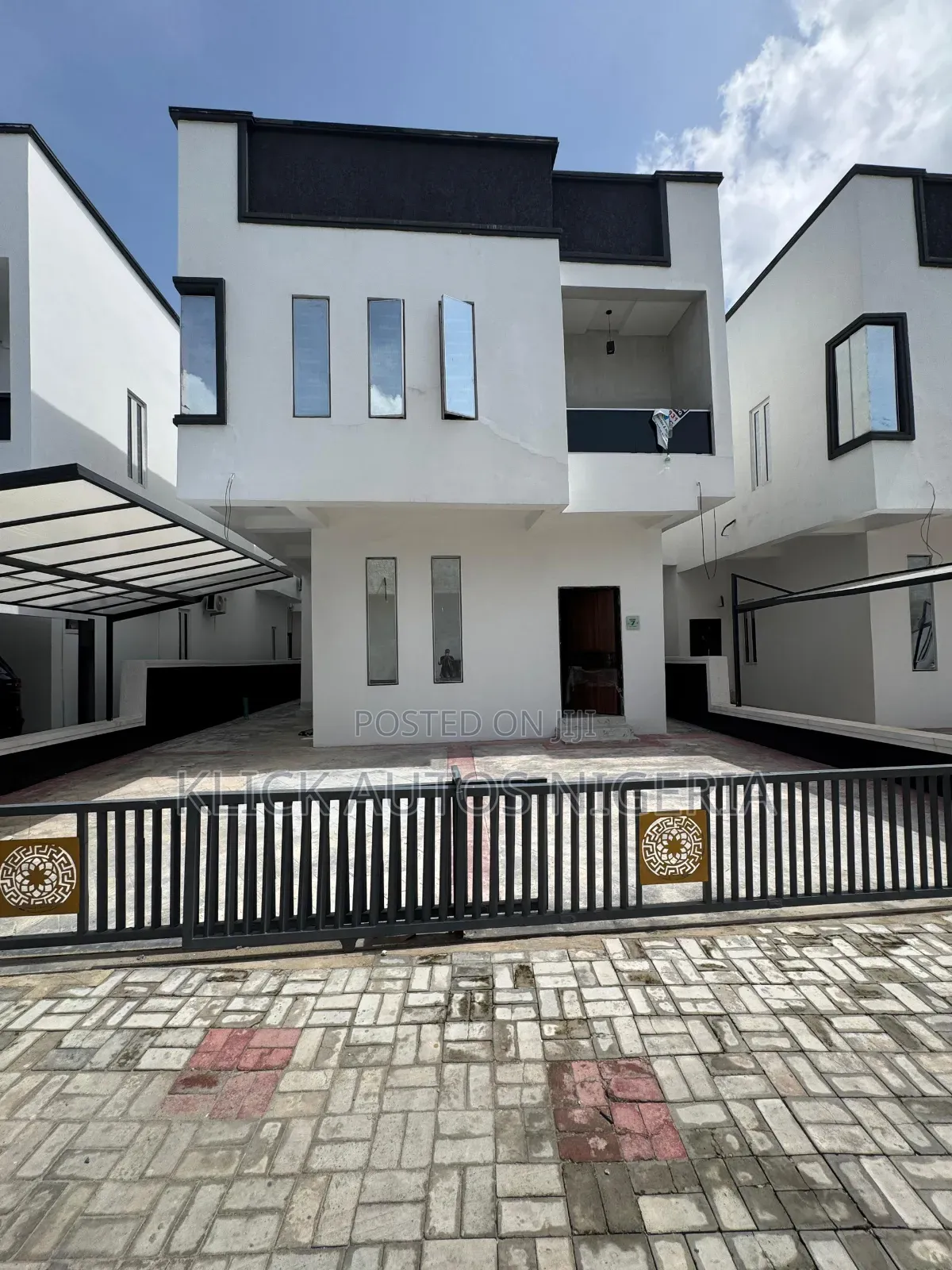 Furnished 4bdrm Duplex in Ikota for sale in Ikota