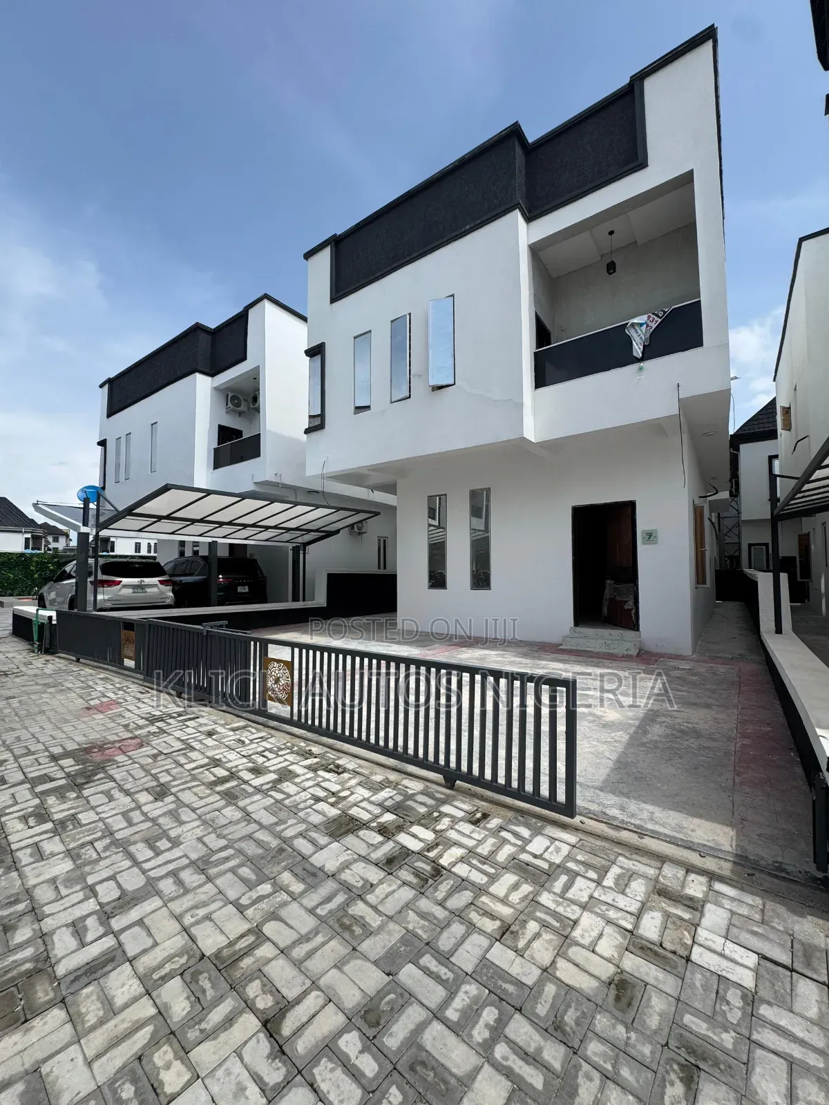 Furnished 4bdrm Duplex in Ikota for sale in Ikota