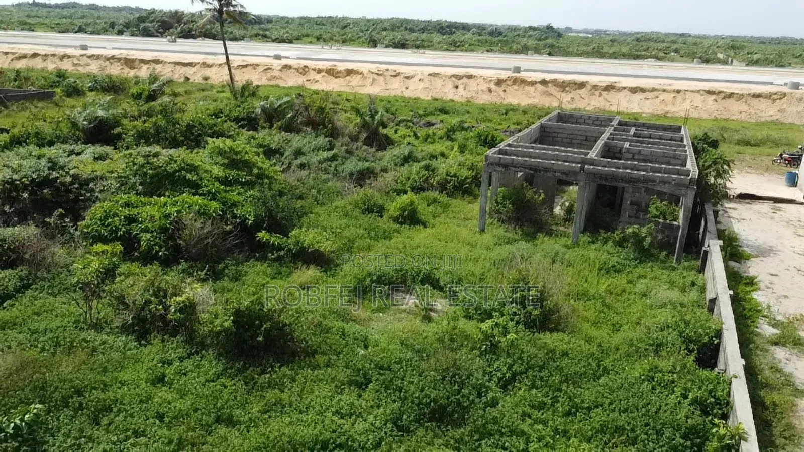 Dream Big, Build Bigger! Your Coastal Paradise Awaits! in Eleko