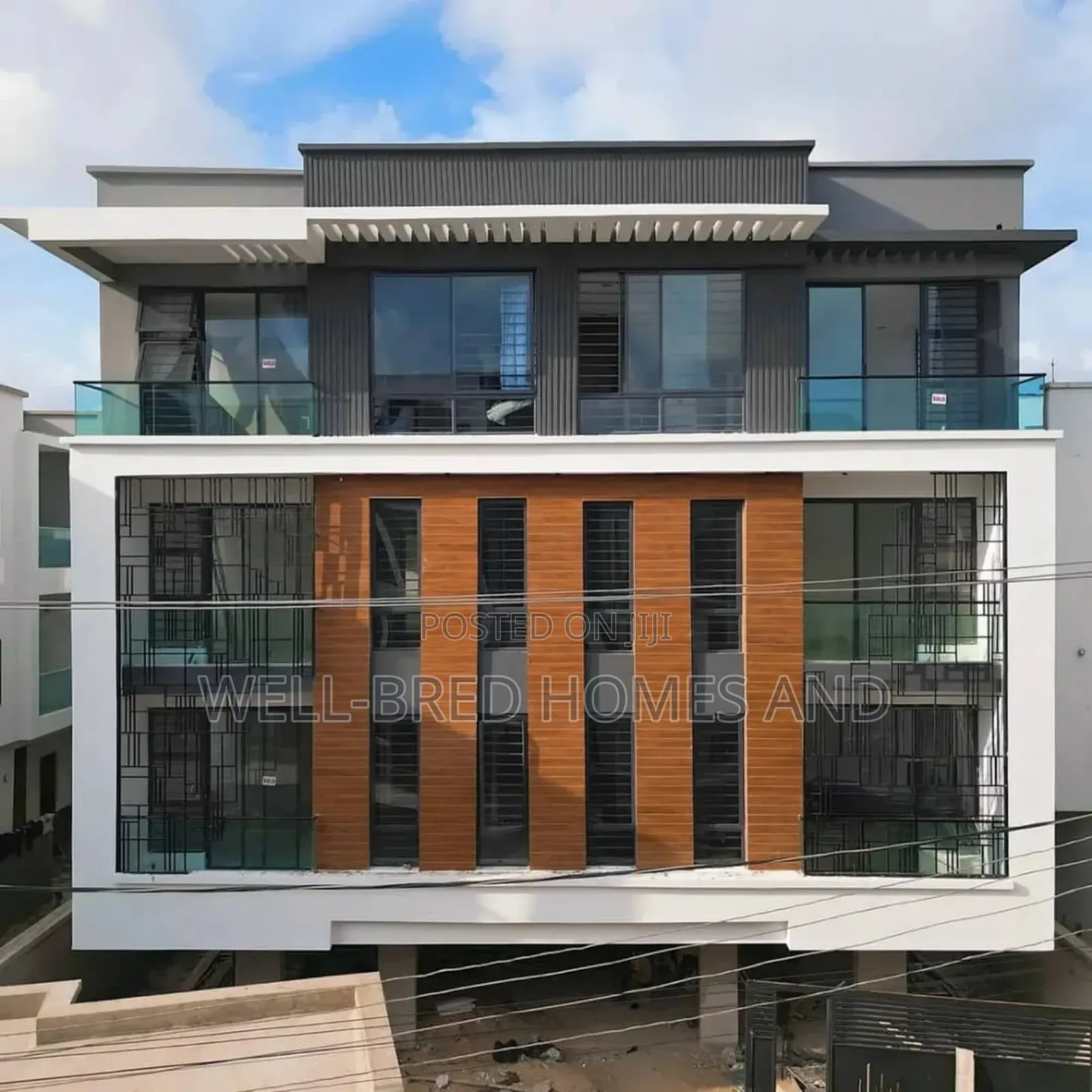 2bdrm Apartment In Ologolo Lekki Lagos For Sale in Lekki