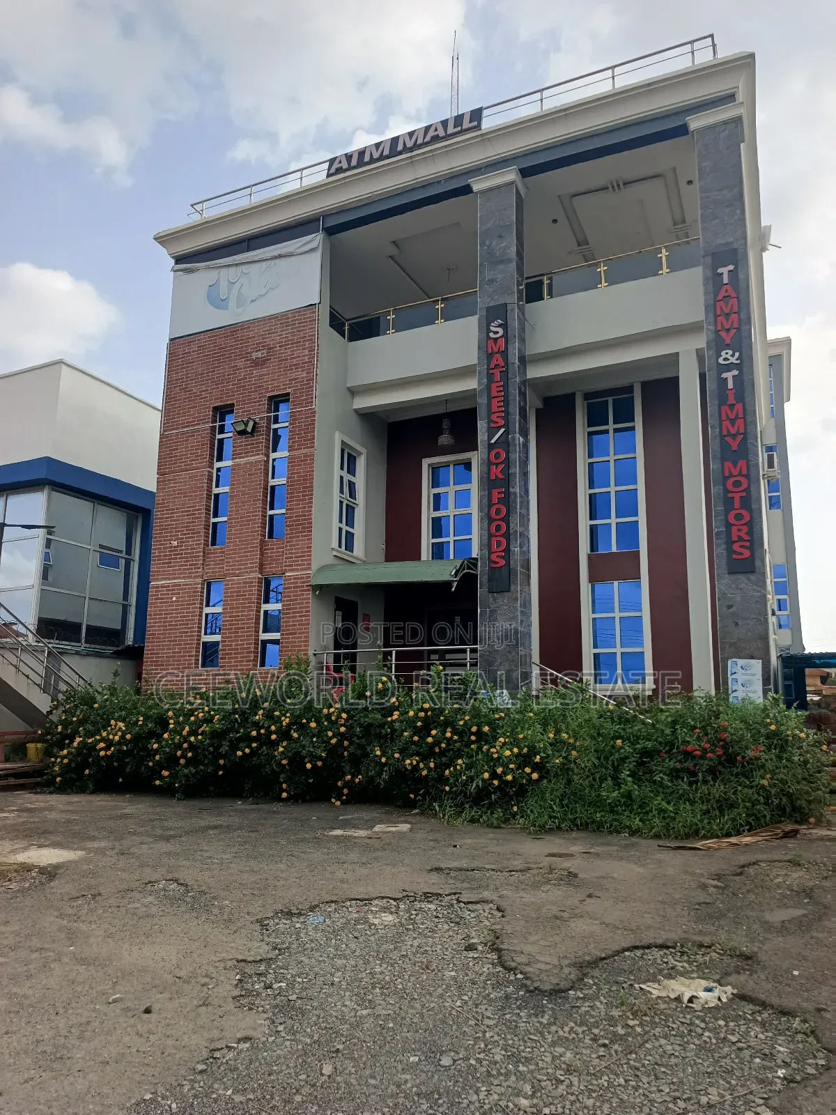 A Whole Building for Lease at Oke Ado in Oke Ado