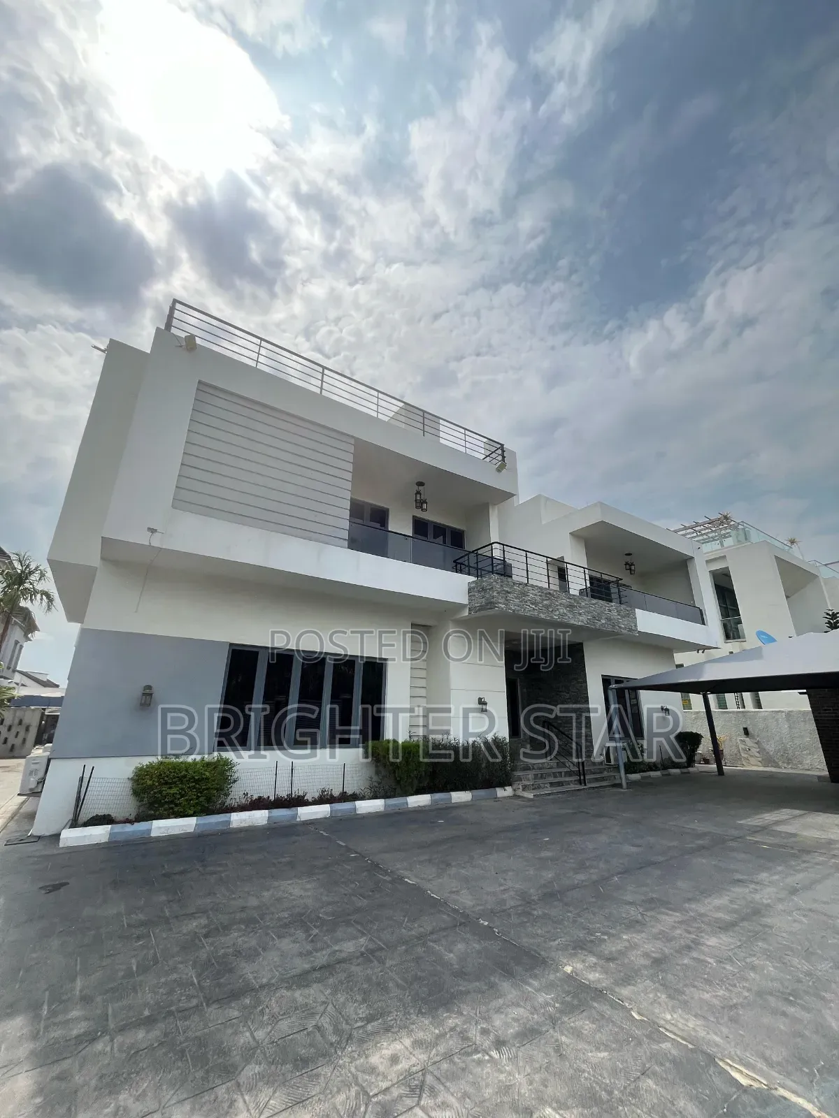 Furnished 7bdrm Duplex in Lekki Phase1 for sale in Lekki Phase 1