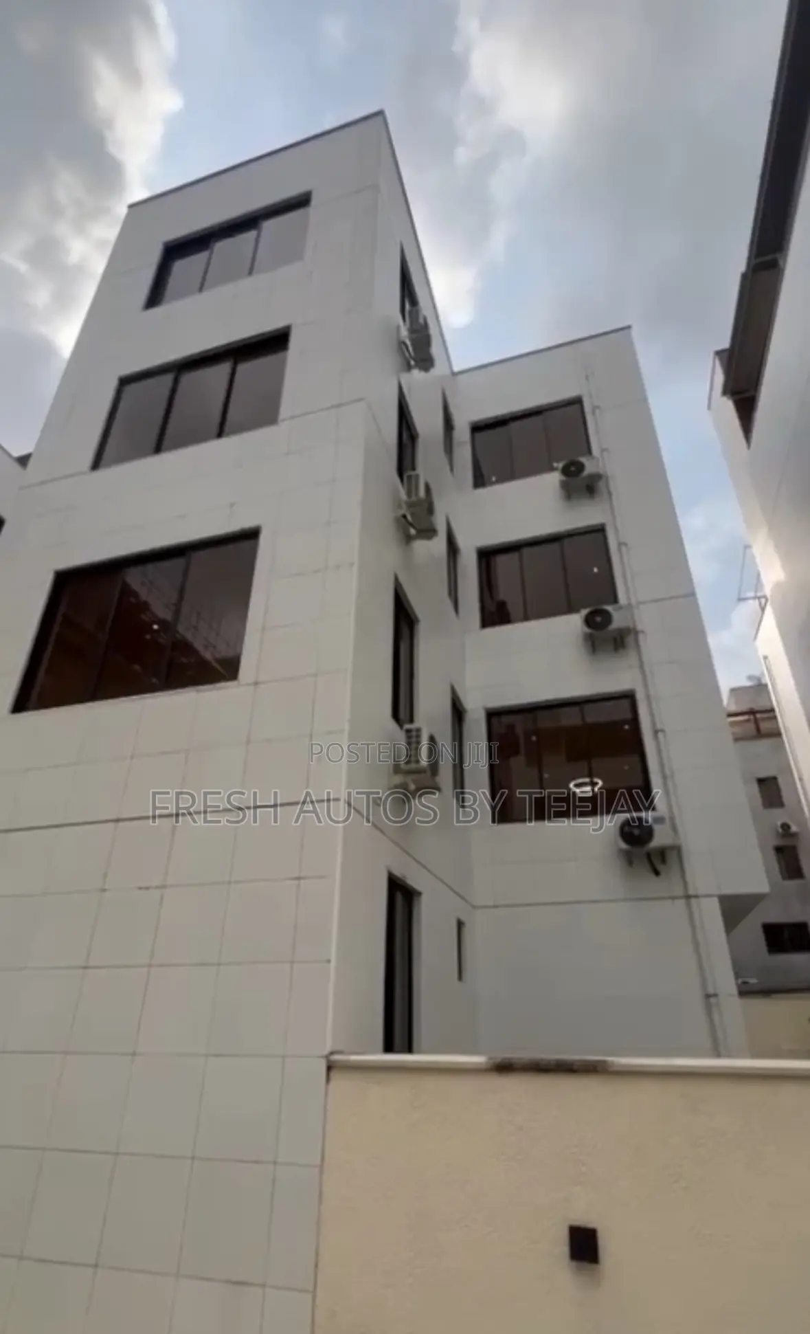 Furnished 6bdrm Duplex in Banana Island for sale in Banana Island