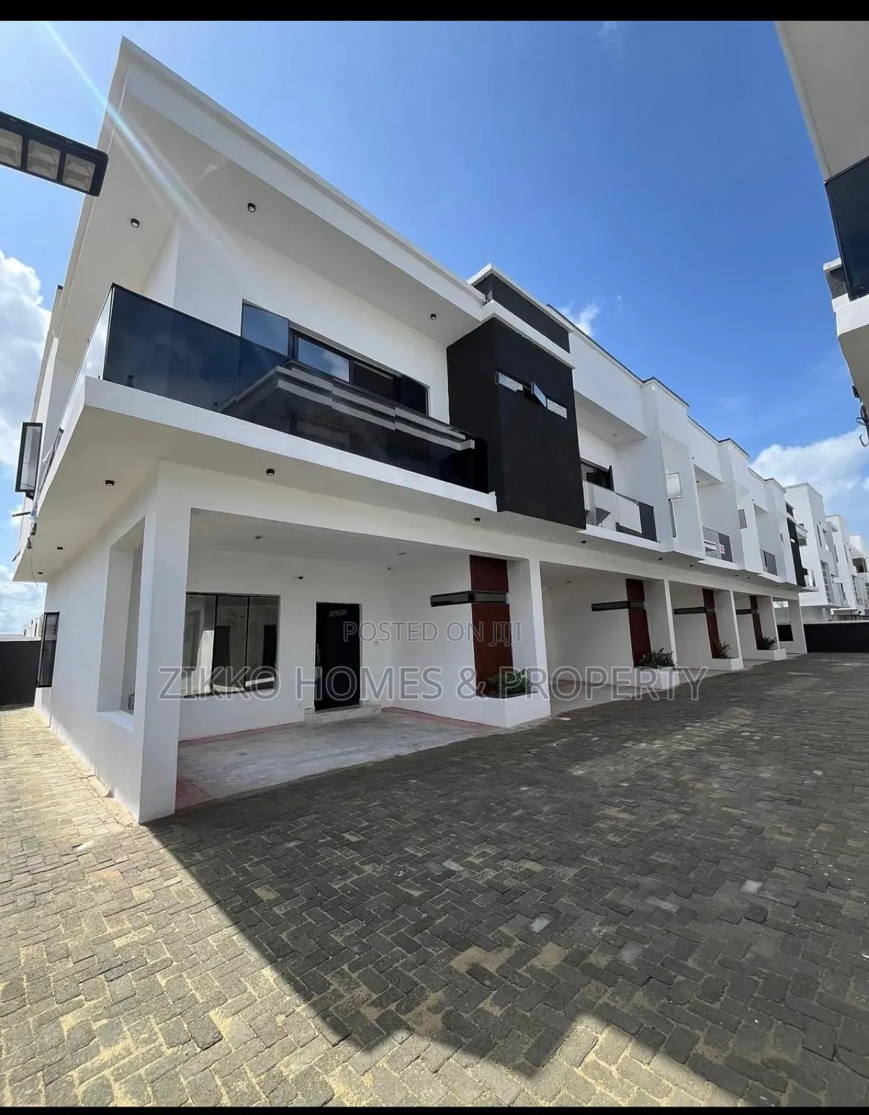 4bdrm Townhouse/Terrace in Ikota, Lekki for sale in Lekki