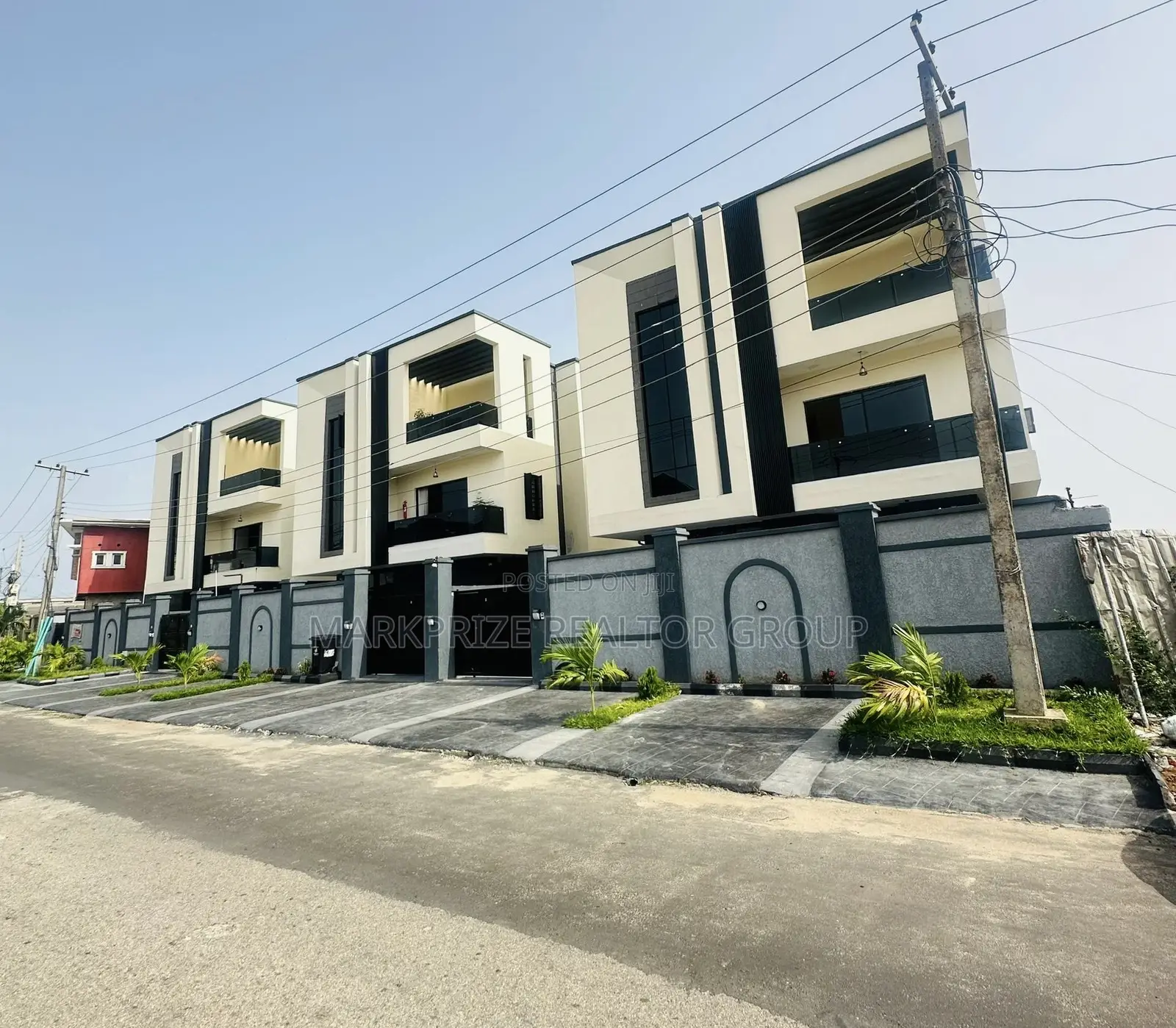 5bdrm Duplex in Ogudu Gra Phase 1 for sale in Ogudu GRA
