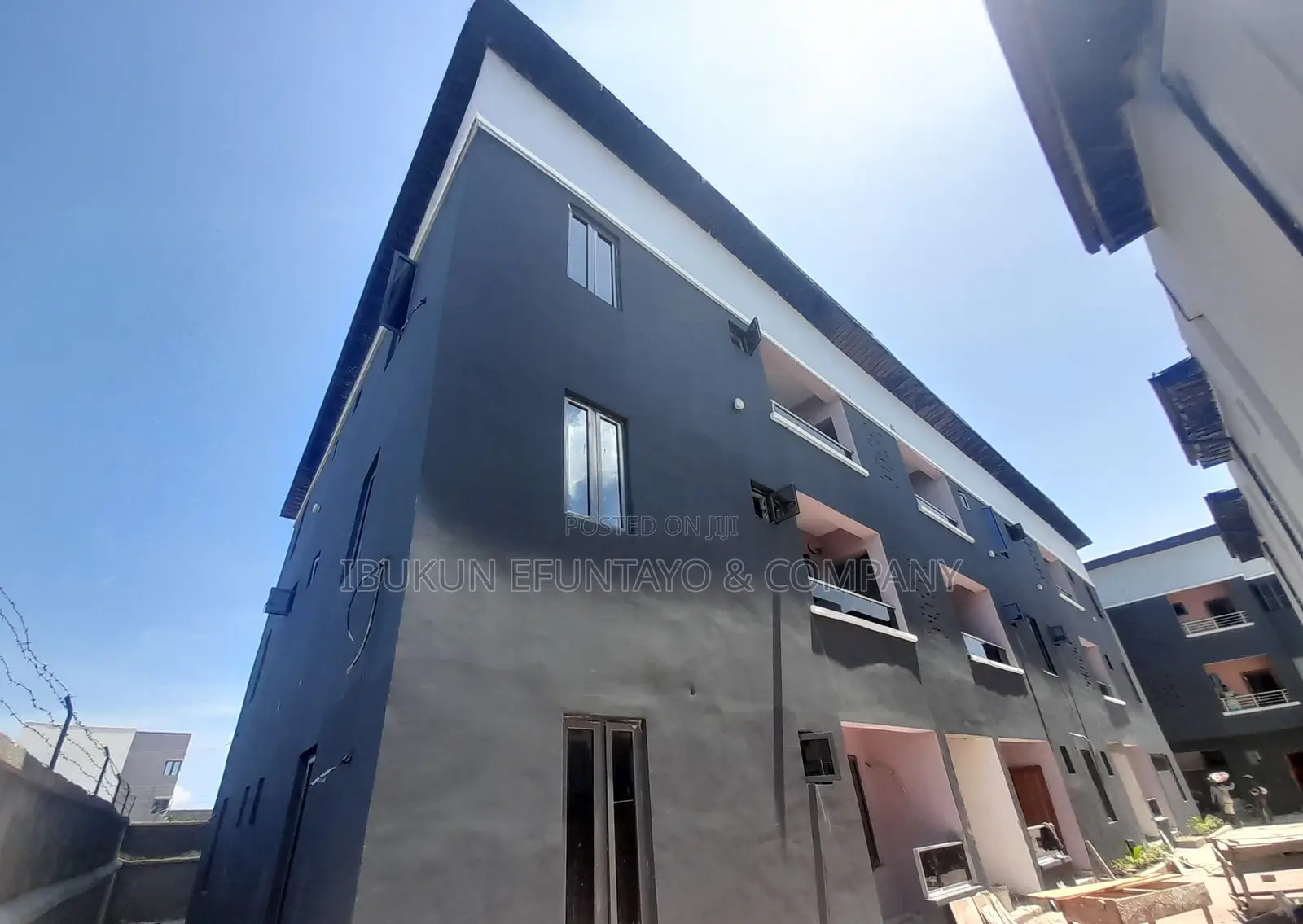 2bdrm Block of Flats in L'Avalon Homes, Ado / Ajah for sale in Ado / Ajah