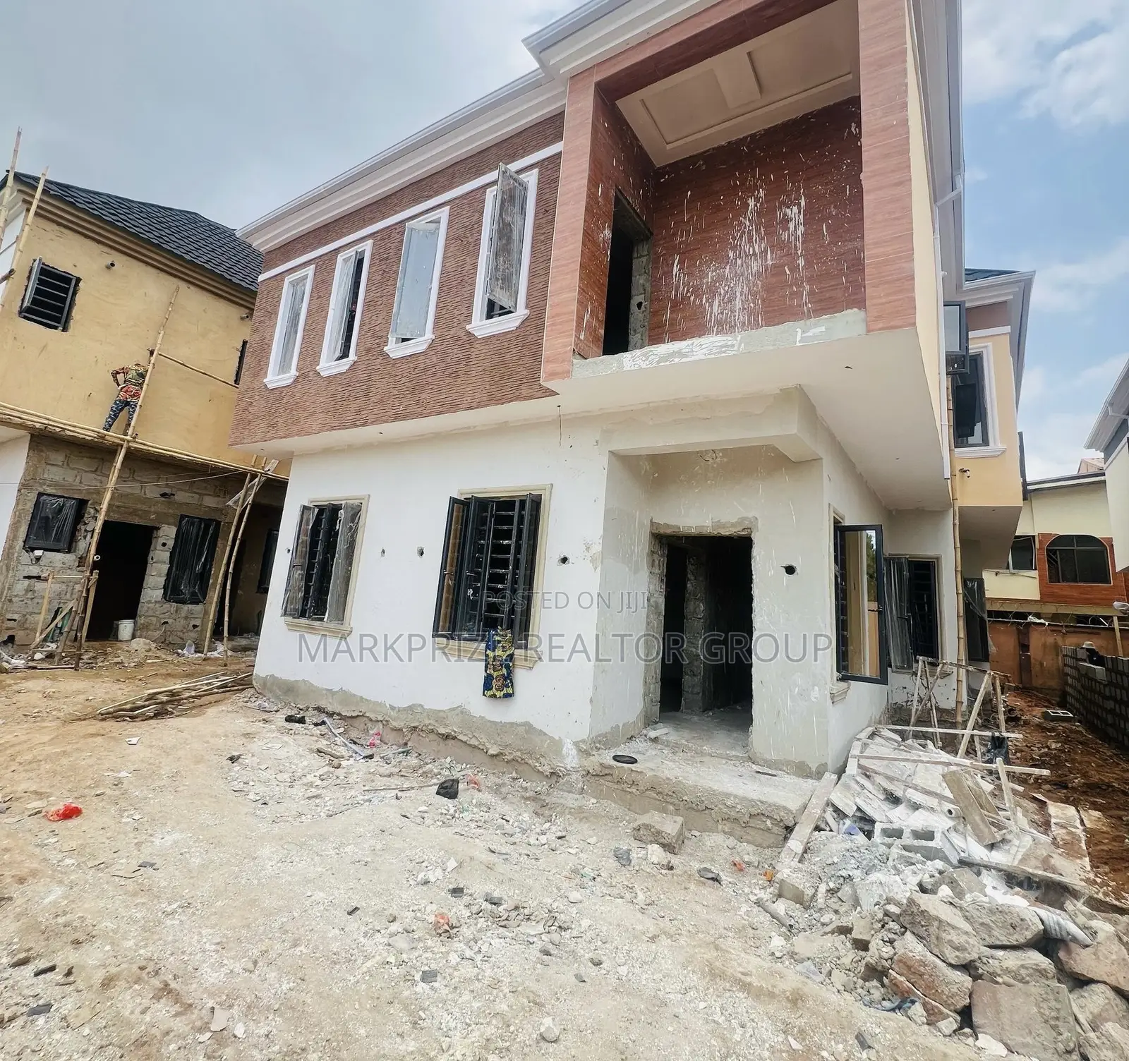 5bdrm Duplex in Omole Phase 2 Lagos for sale in Omole Phase 2
