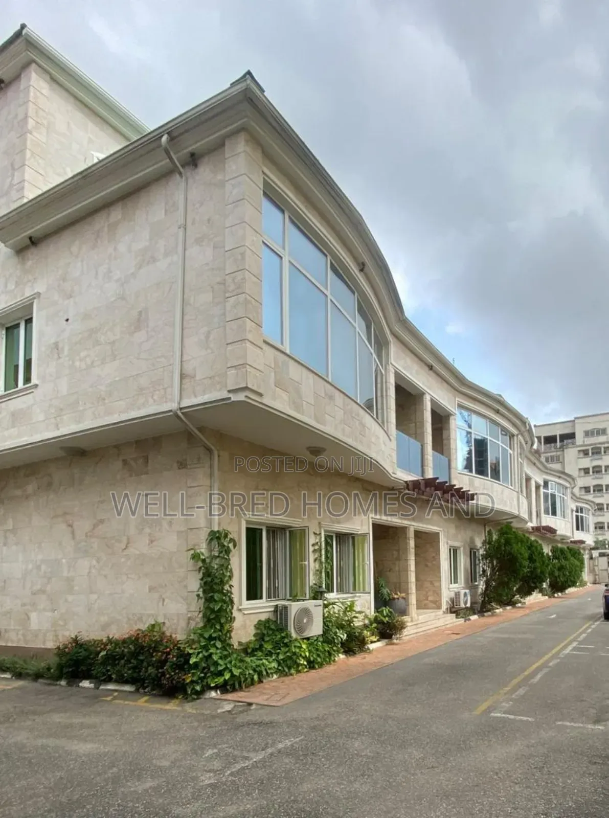 Furnished 3bdrm Duplex in Ikoyi Lagos for sale in Ikoyi