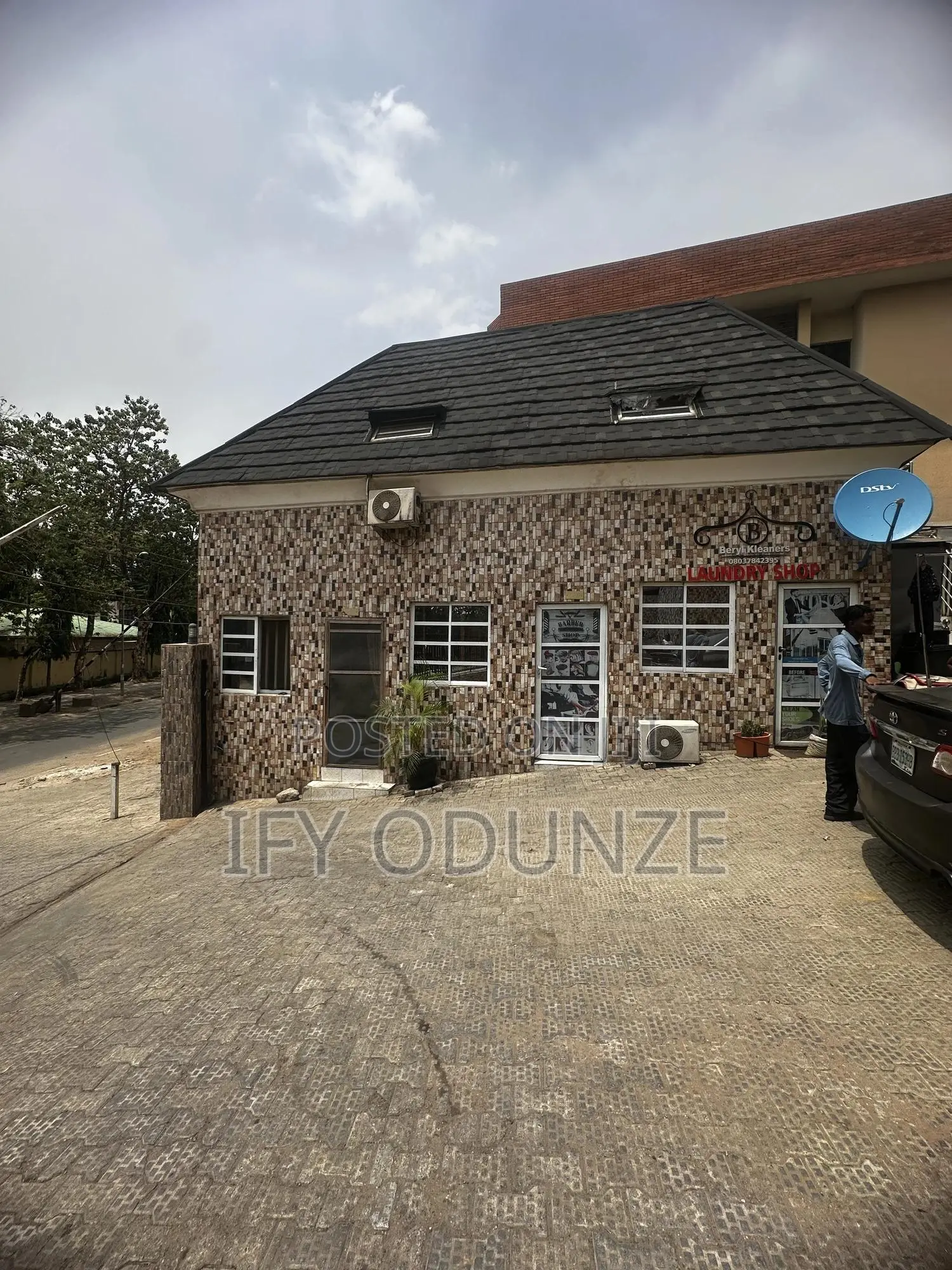 Furnished 40bdrm Block of Flats in Rodze, Wuse for sale in Wuse