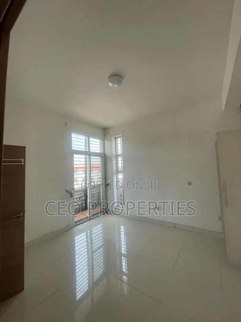 2bdrm Block of Flats in Dideolu Estate, Victoria Island for rent in Victoria Island