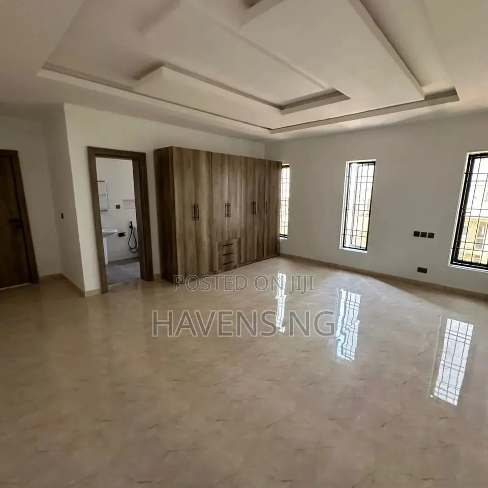 3bdrm Apartment in Wuye for sale in Wuye