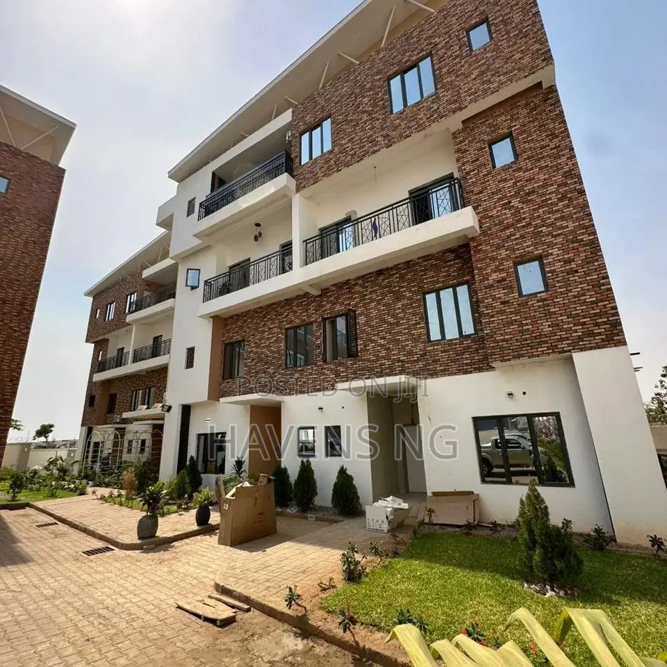 4bdrm Duplex in Gaduwa for sale in Gaduwa