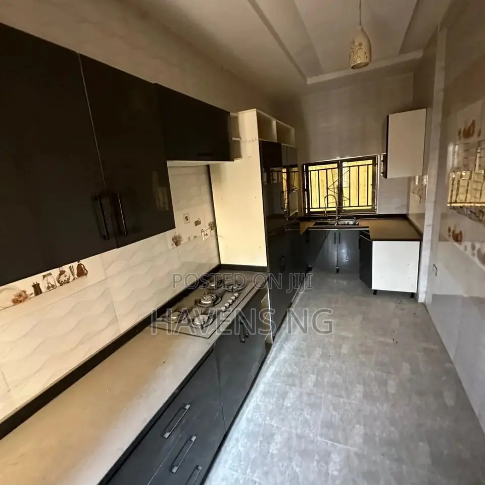4bdrm Duplex in Gaduwa for sale in Gaduwa