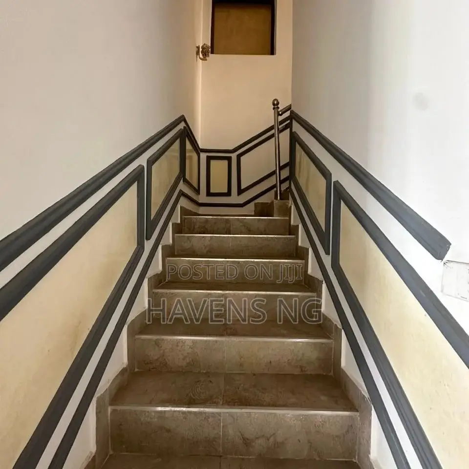 4bdrm Duplex in Gaduwa for sale in Gaduwa