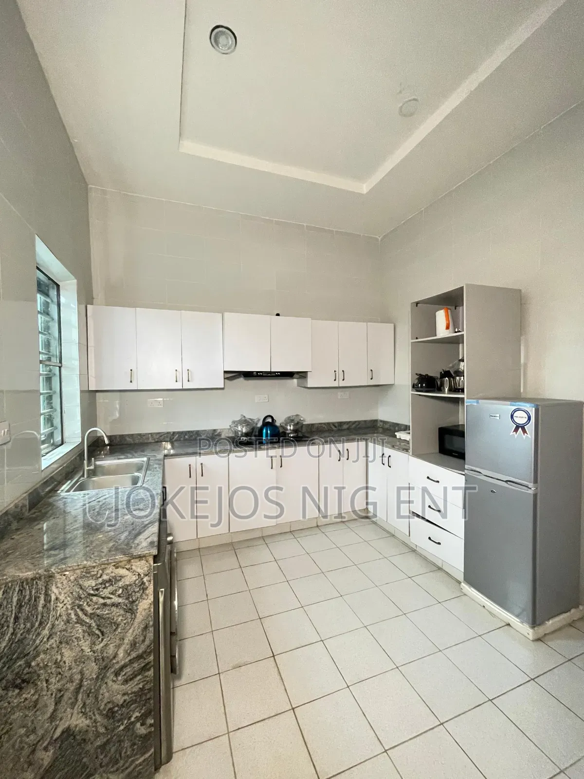 4bdrm Townhouse/Terrace in Orchid Estate, Chevron for Sale in Chevron