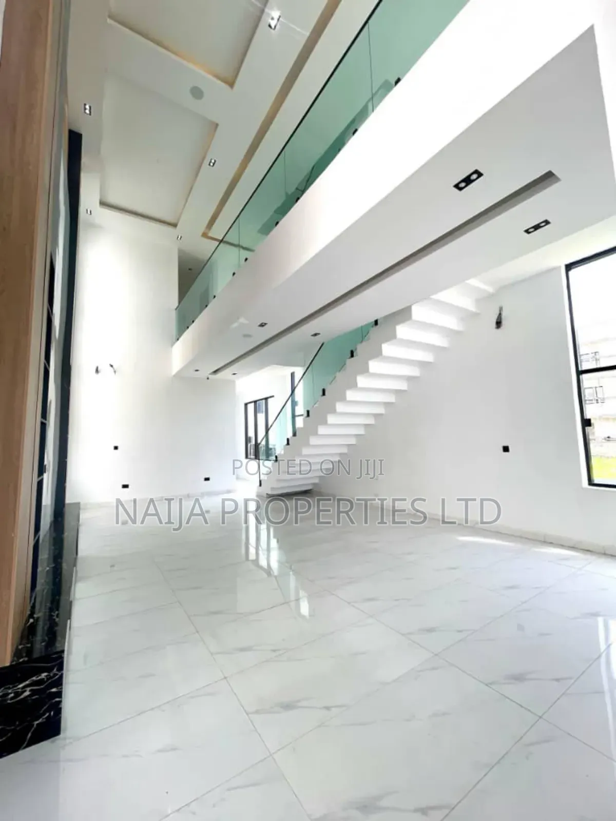5bdrm Duplex in Chevron Tollgate, Lekki for sale in Lekki
