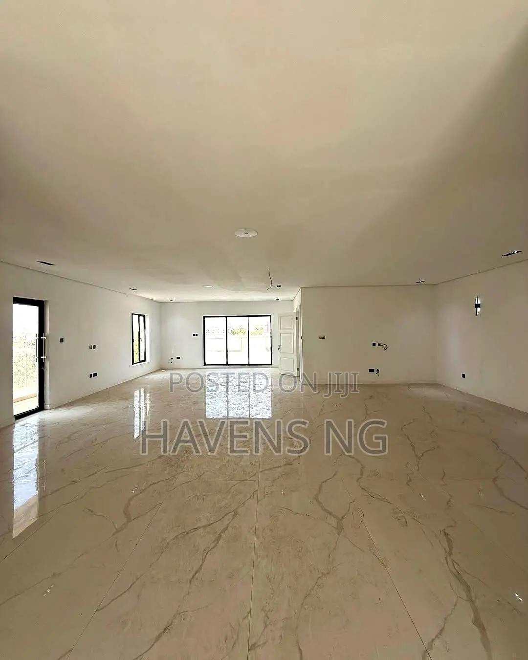 7bdrm Duplex in Wuye for sale in Wuye