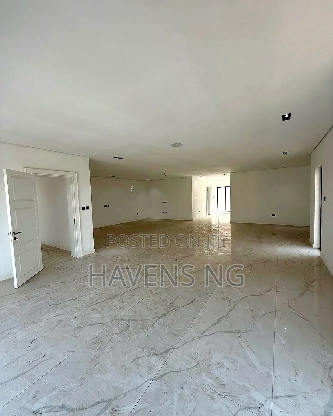 7bdrm Duplex in Wuye for sale in Wuye