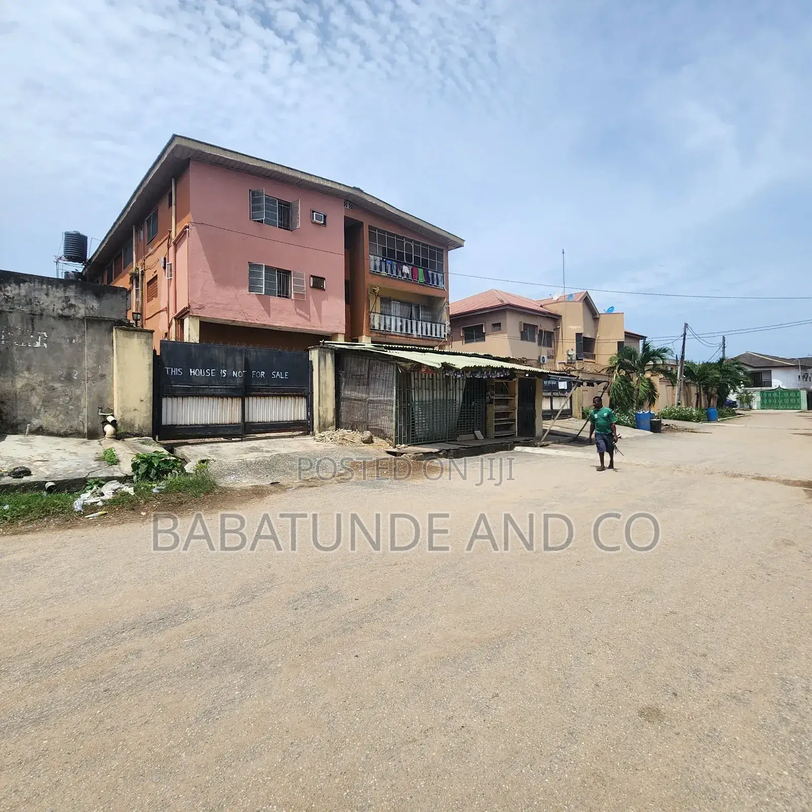 Furnished 4bdrm Block of Flats in Oshodi for sale in Oshodi