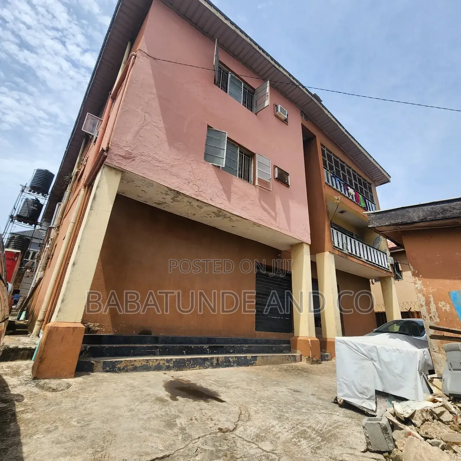 Furnished 4bdrm Block of Flats in Oshodi for sale in Oshodi