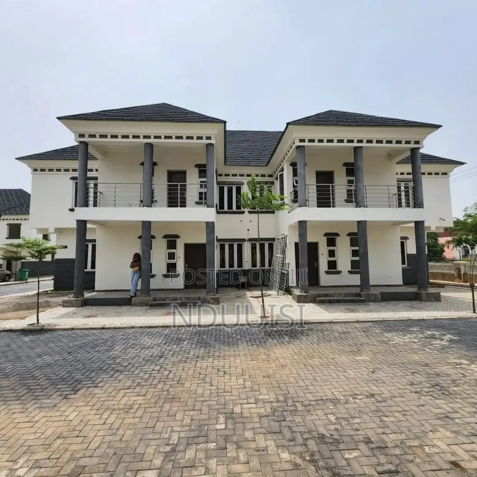 4bdrm Duplex in Idu for sale in Idu