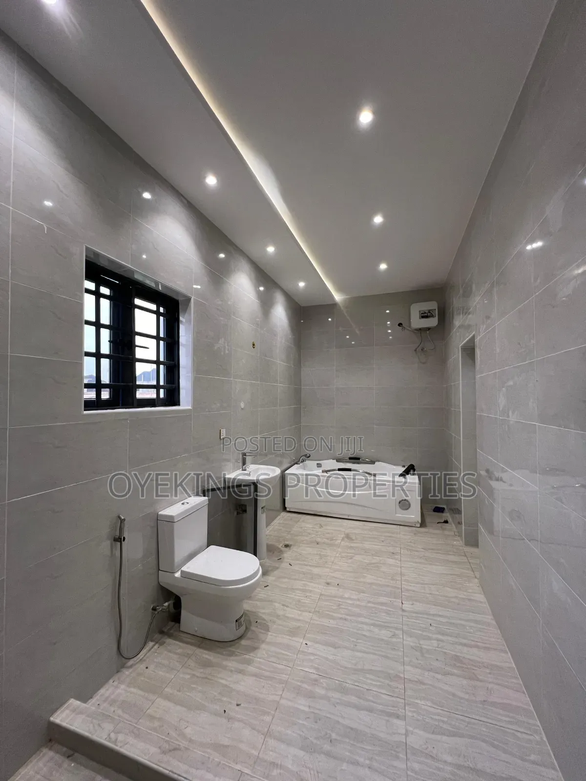 4bdrm Duplex in Heritage Estate, Akala Express for sale in Akala Express