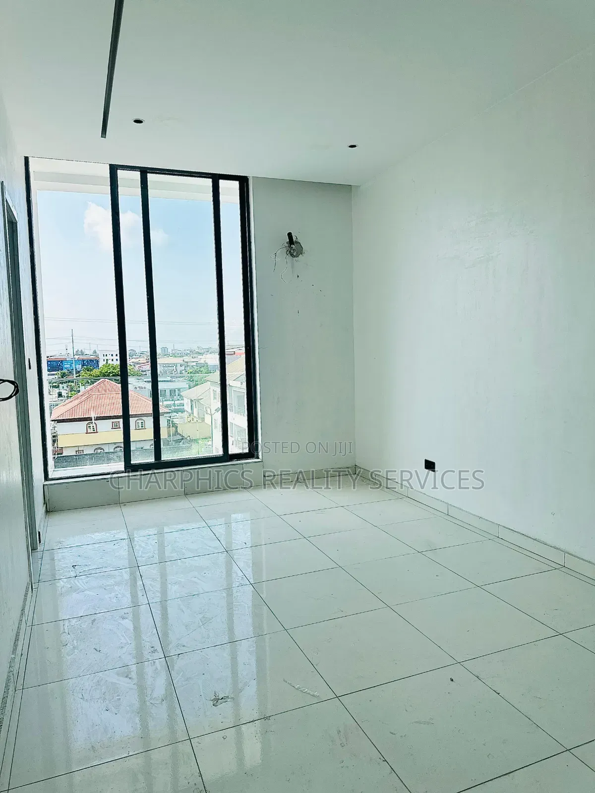 2bdrm Block of Flats in Victoria Island for sale in Victoria Island