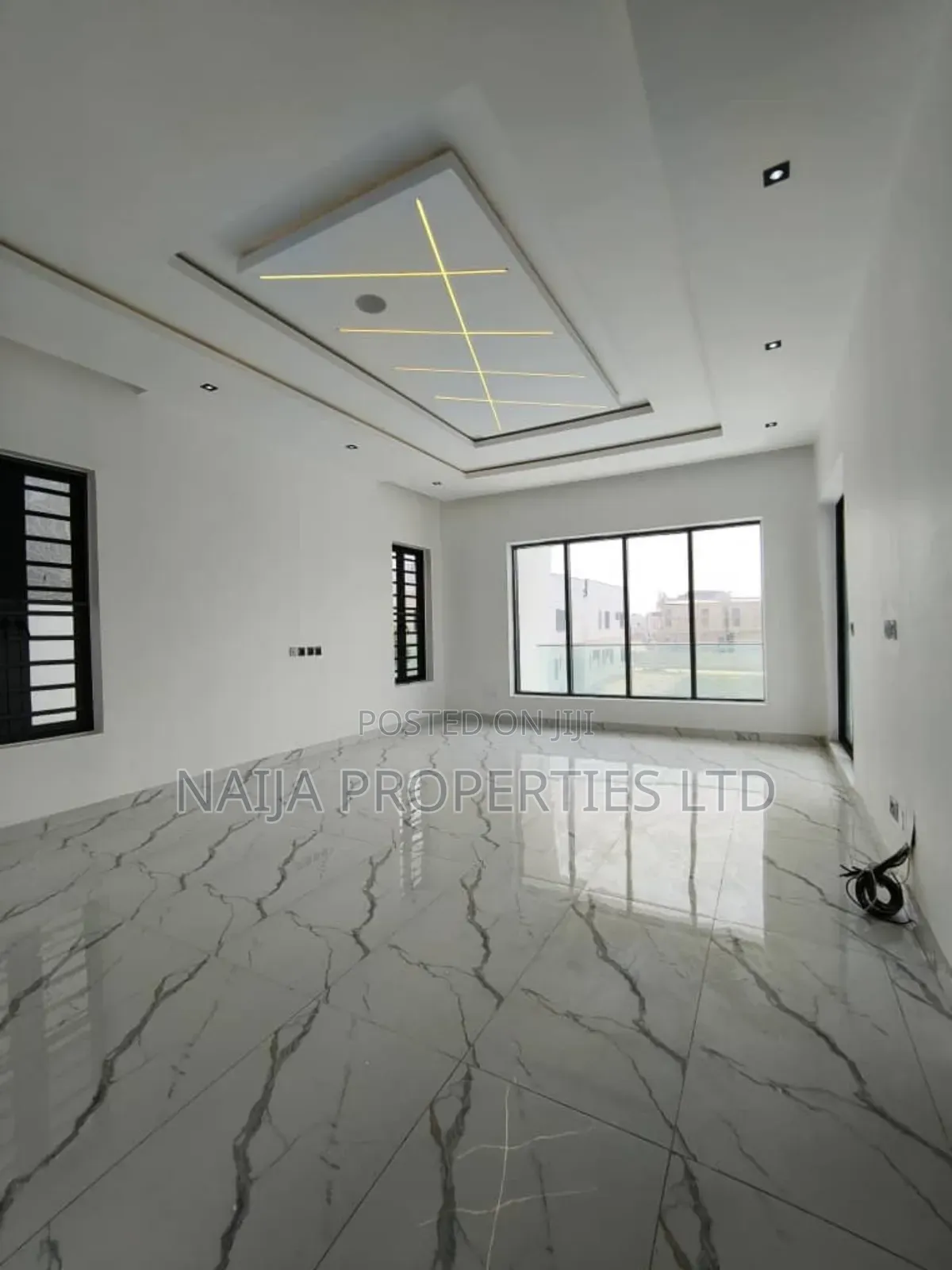 5bdrm Duplex in Lekki Palm City, Ajah for sale in Ajah