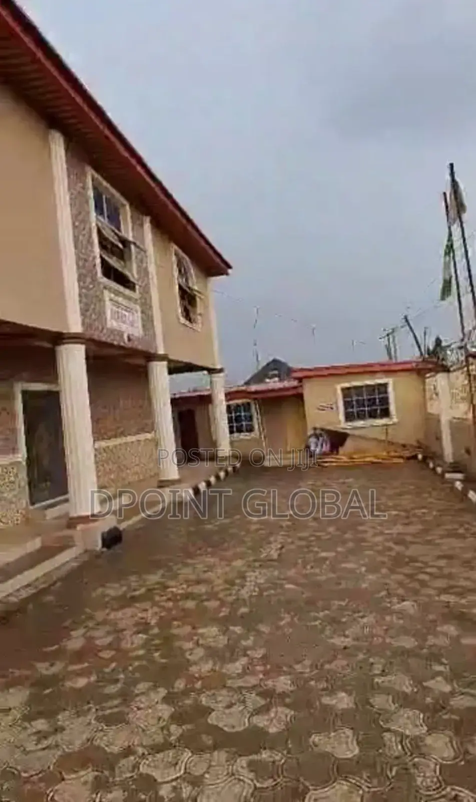 22 Rooms Hotels in Baruwa