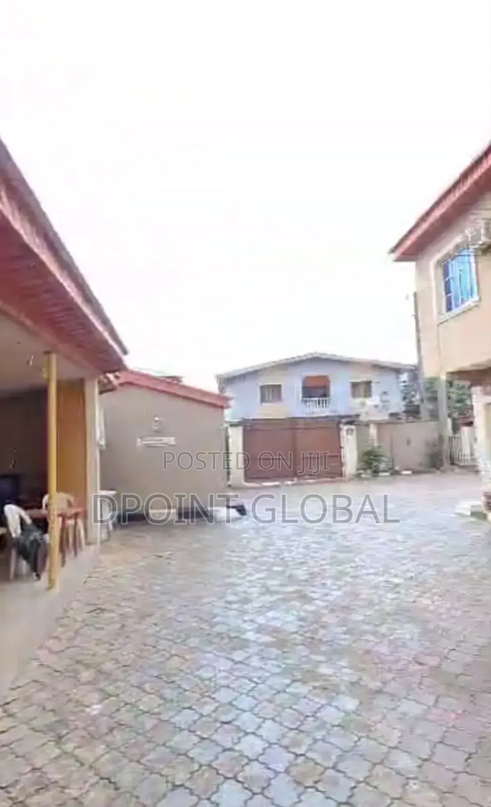 22 Rooms Hotels in Baruwa