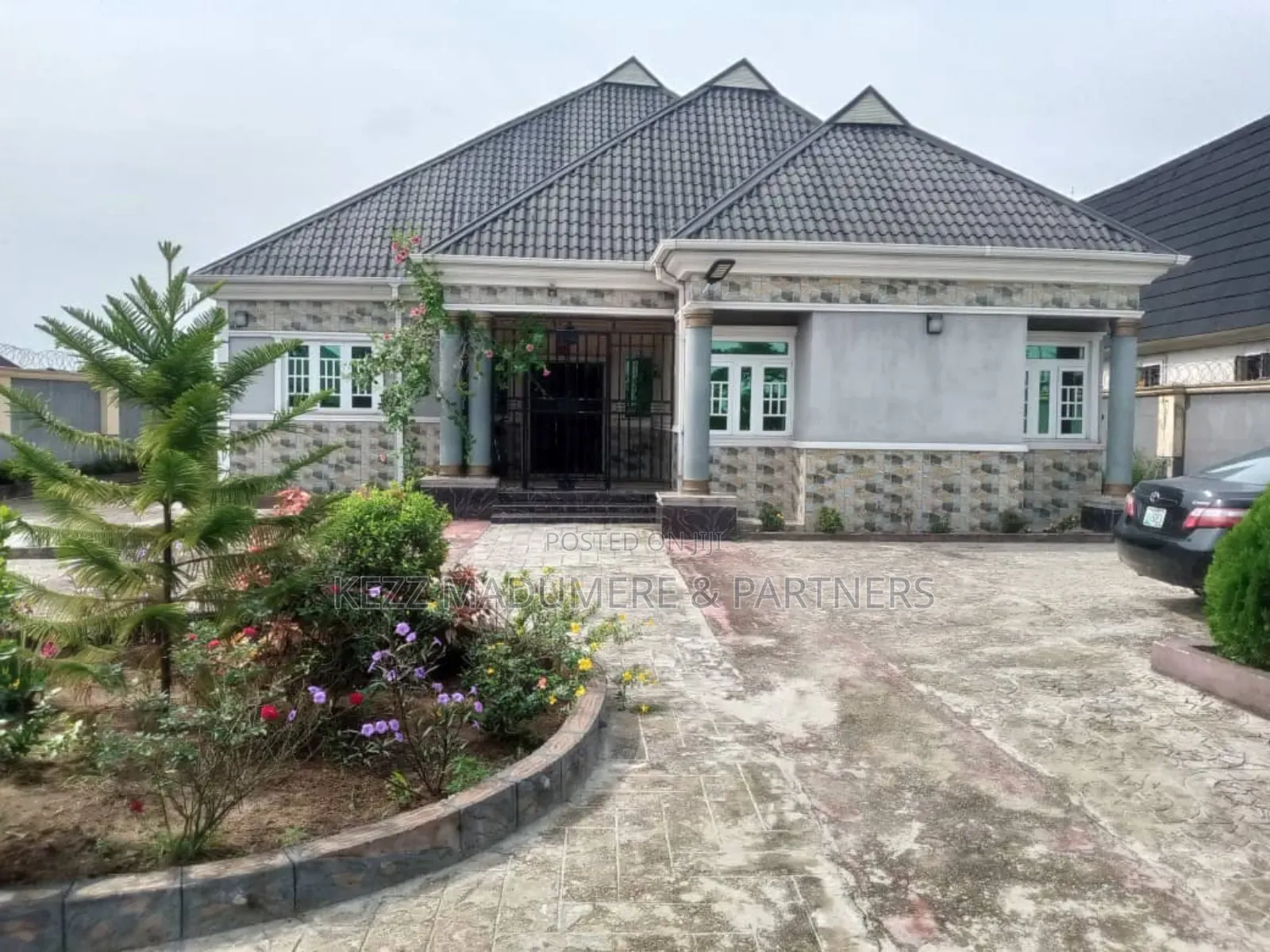 5bdrm Bungalow in Omagwa , Port for sale in Port-Harcourt