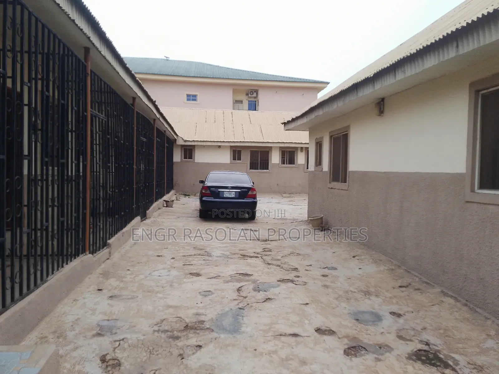 For Sale Solid 16 Rooms and 2 Room and Palour Self Contain in Ilorin South