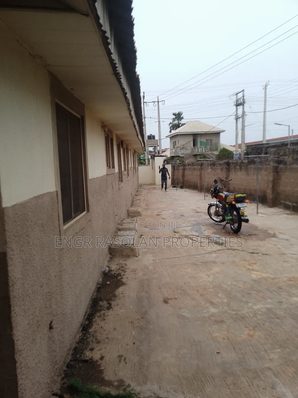 For Sale Solid 16 Rooms and 2 Room and Palour Self Contain in Ilorin South