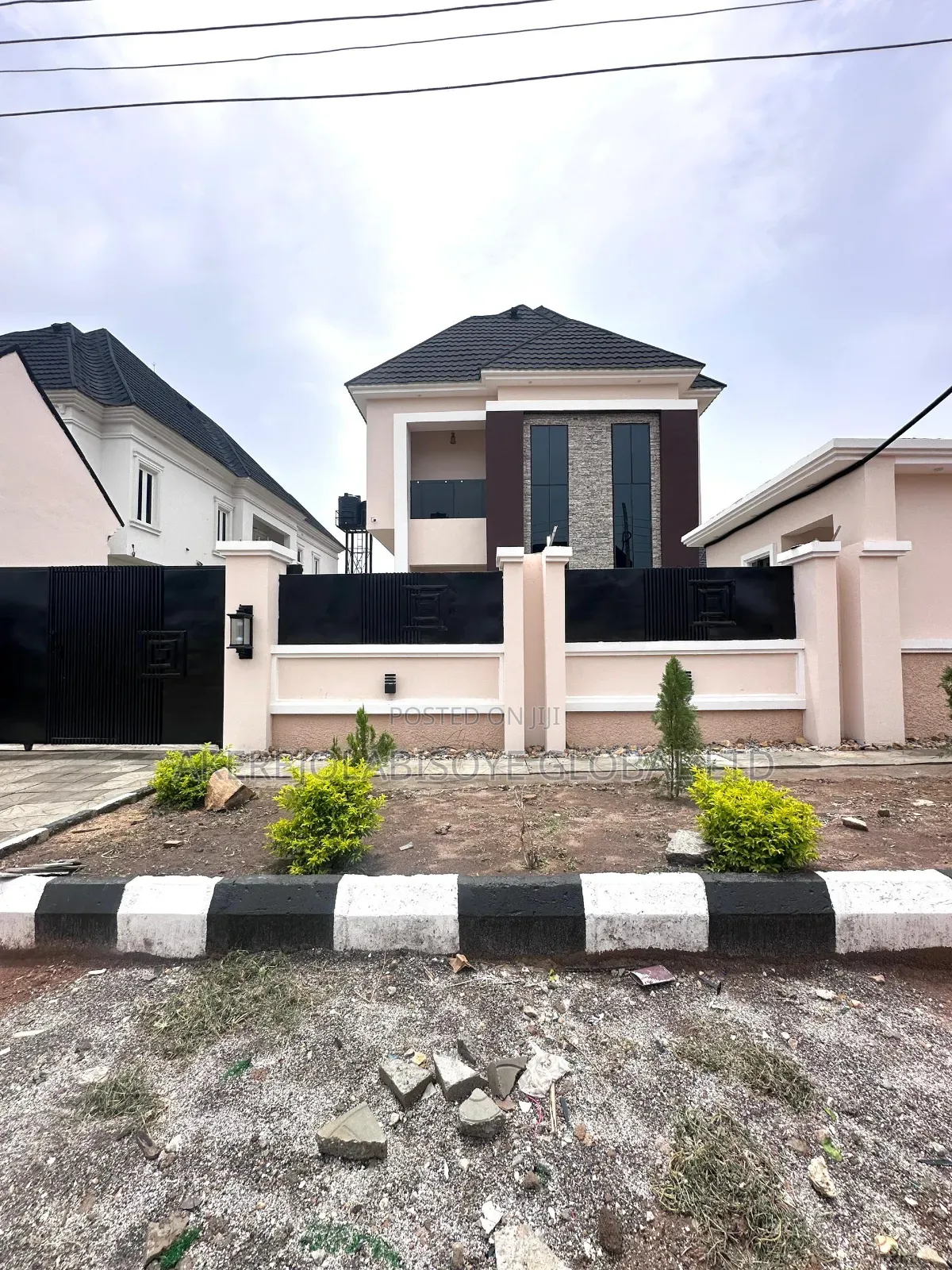 4bdrm House in In An Estate Karsana for sale in Gwarinpa