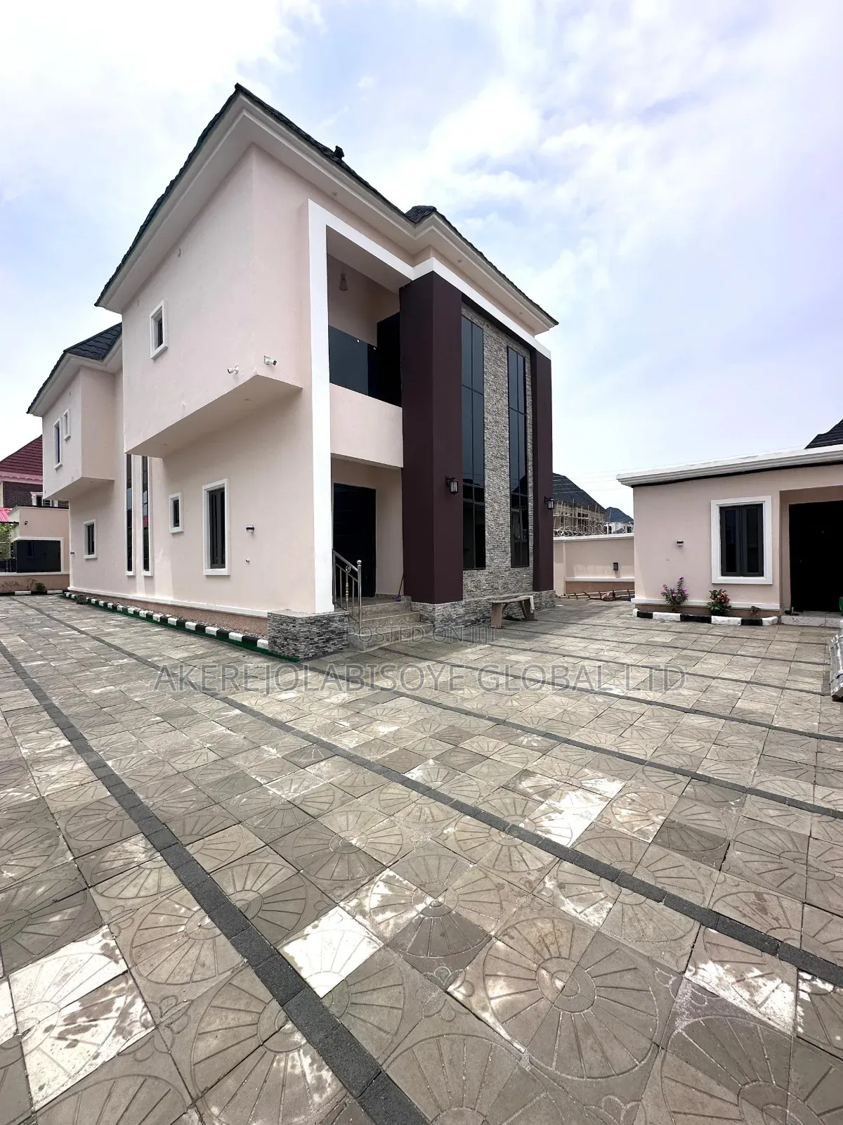 4bdrm House in In An Estate Karsana for sale in Gwarinpa